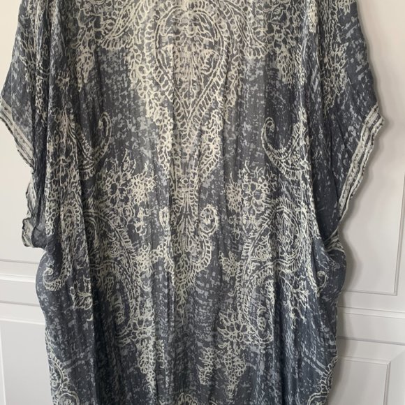 Breezy Lane | Kimono or Beach Cover-Up | Size: OS - Picture 4 of 5